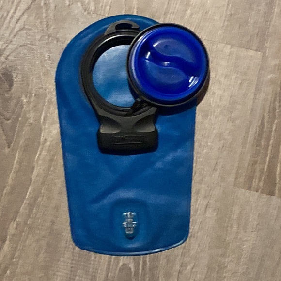 Camelbak - Picture 3 of 3